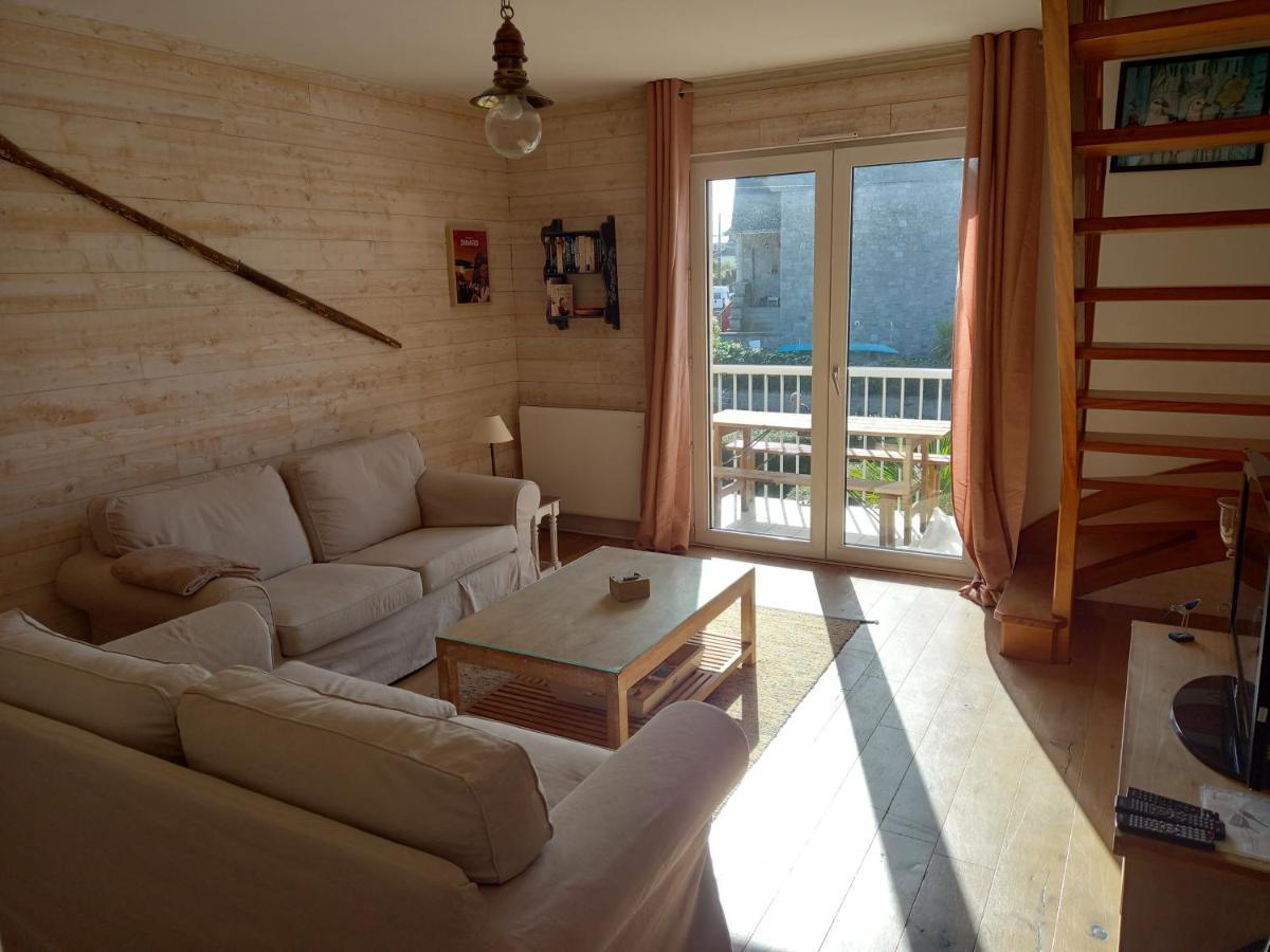 Sous Les Toits De Saint-enogat Apartment